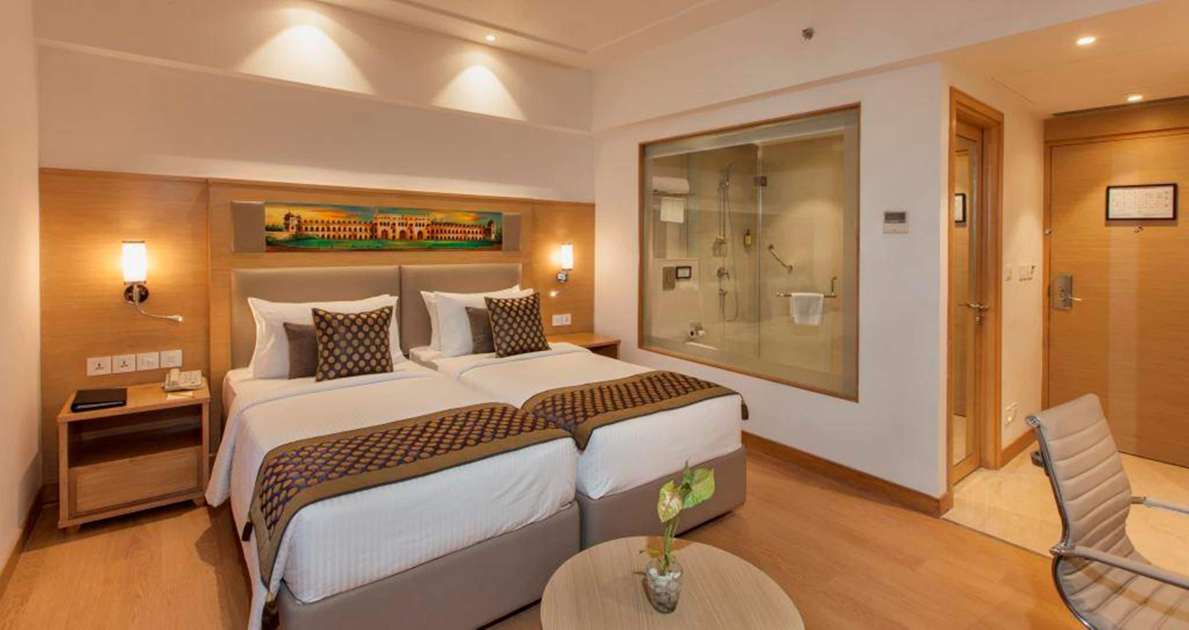 superior double or twin room, 1 king bed | minibar, in-room safe, desk, soundproofing