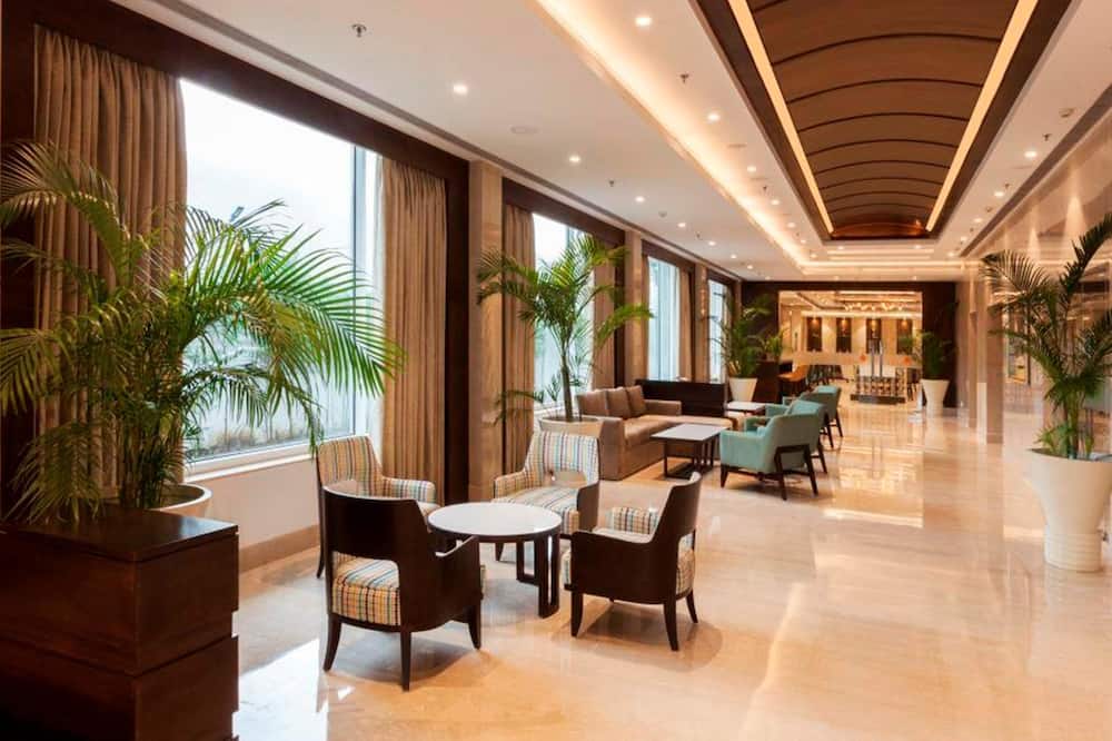 Lemon Tree Hotel Lucknow