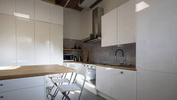 Group accommodation at the Koppenberg with Sauna and Tree House | Private kitchen | Fridge, microwave, coffee/tea maker, electric kettle