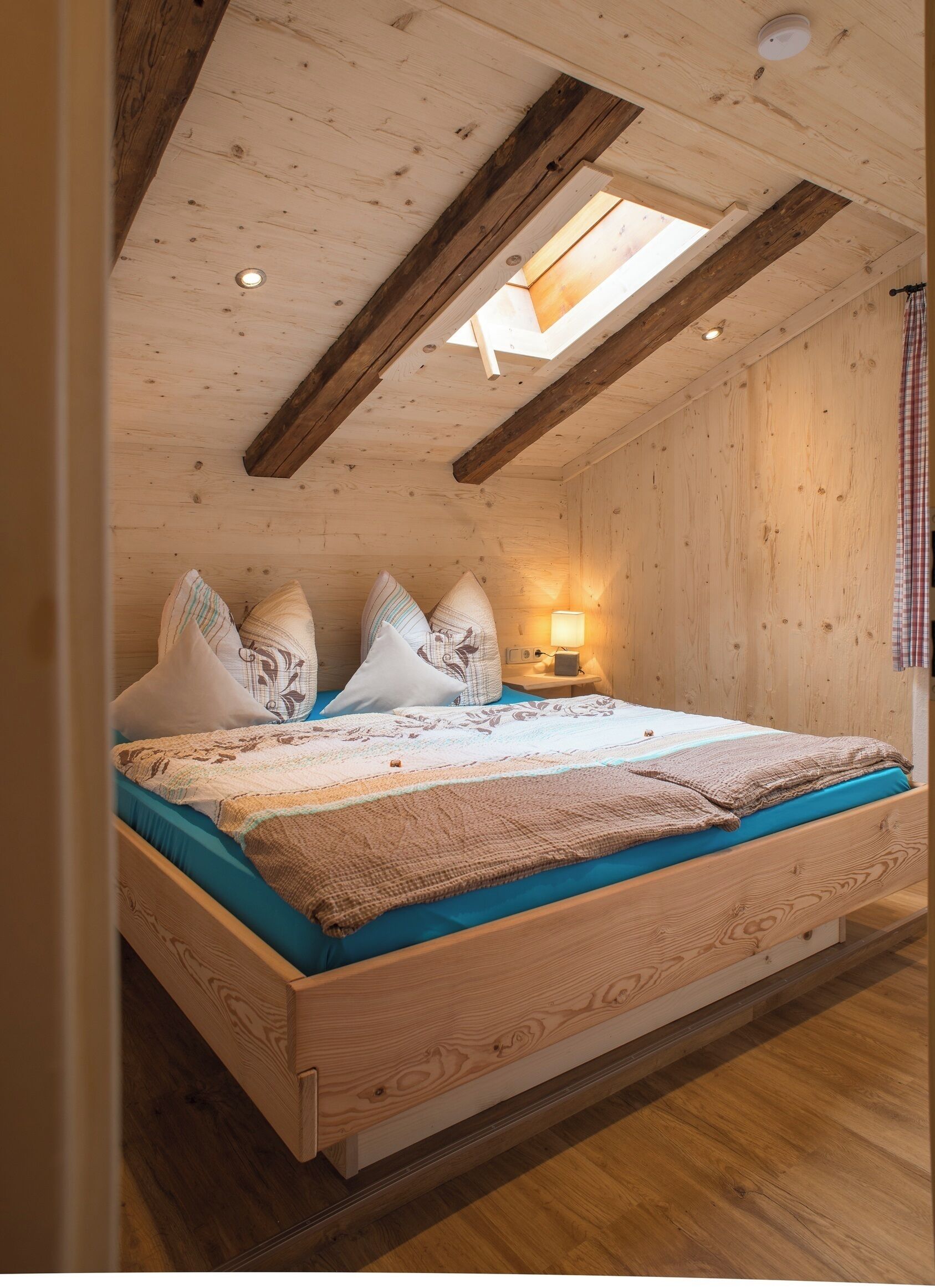 2 bedrooms, Internet, bed sheets