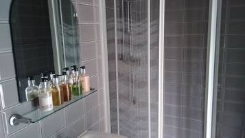Shower, towels