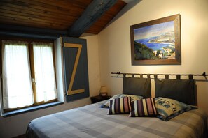 Doppelzimmer | Individuell dekoriert, individuell eingerichtet, Babybetten