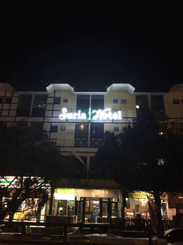 Front of property - evening/night