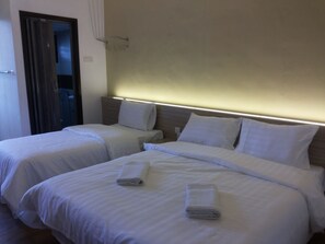 Family Room | Premium bedding, free WiFi