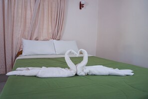 Habitación Deluxe | Cortinas blackout y wifi gratis 