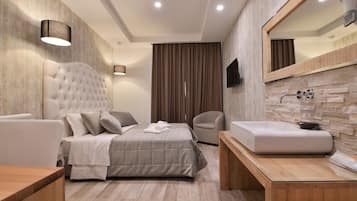 Superior Double Room | Minibar, desk, soundproofing, free WiFi