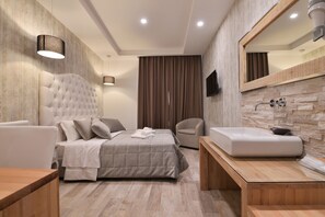 Habitación doble superior | Minibar, escritorio, sistema de insonorización y wifi gratis