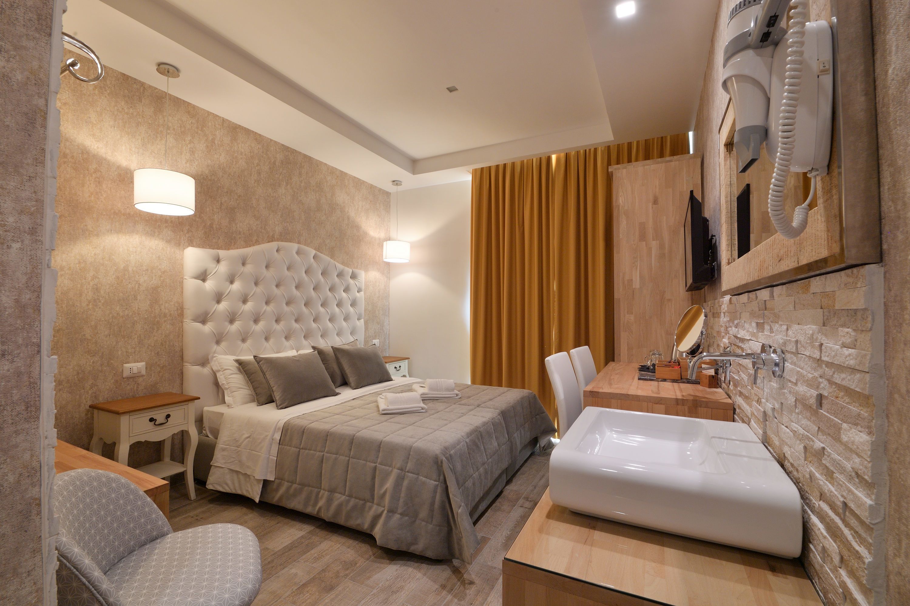Superior Double Room | Bathroom