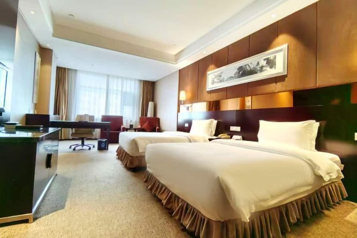In-room safe, desk, blackout curtains, soundproofing