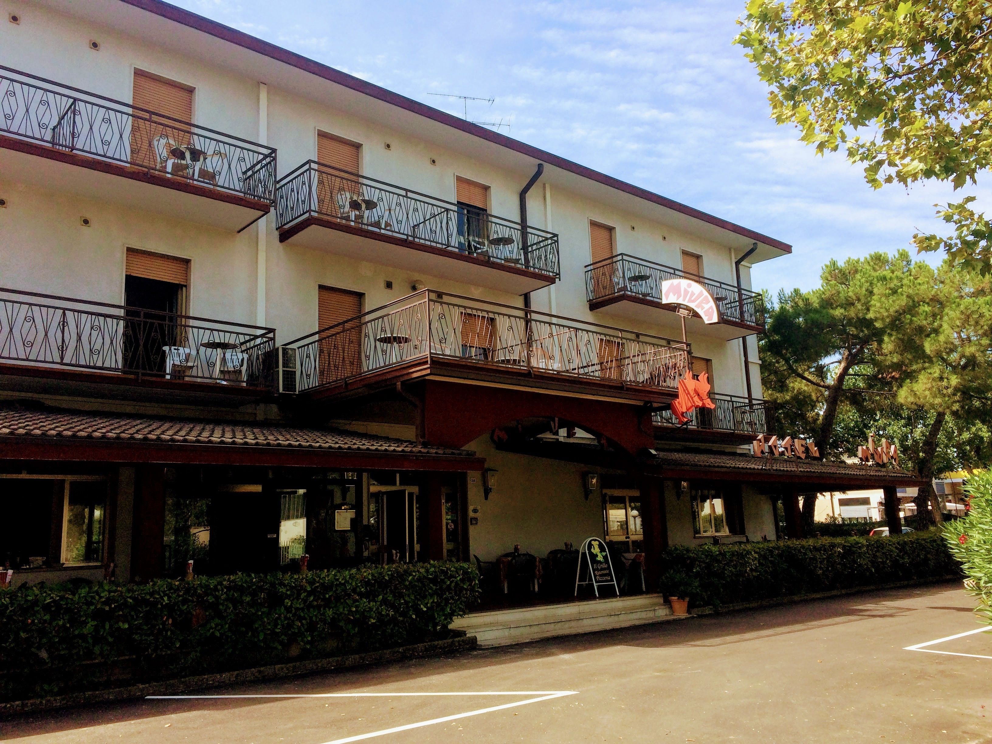 Fachada da propriedade