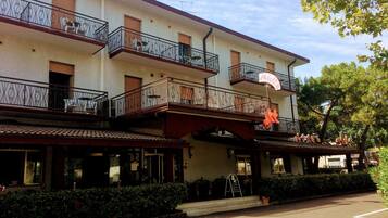 Fachada da propriedade