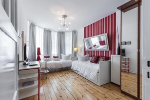 2 bedrooms, iron/ironing board, free cots/infant beds, travel cot - Elegantes 2-Zimmer-Apartment (Berlin)
