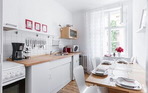 公寓, 2 間臥室 | 私人廚房 | 雪櫃、微波爐、焗爐、爐具