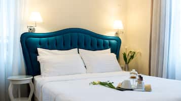 Superior dubbelrum | Minibar, värdeförvaringsskåp på rummet och skrivbord