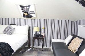 ベーシック ダブルルーム 共用バスルーム | アイロン / アイロン台、ベビーベッド、WiFi (無料)、ベッドシーツ