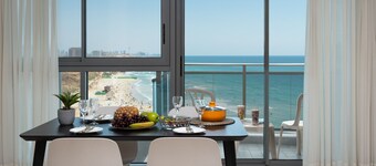 ApartHotel Okeanos on the Beach