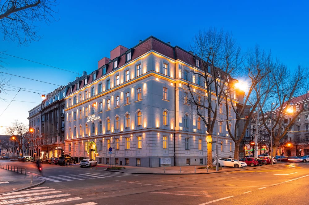 Le Premier Boutique Hotel