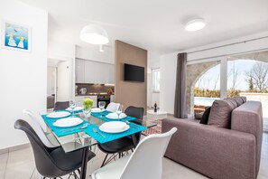 Apartamento, terraza (Palma) | Zona de estar | Una televisión de pantalla plana