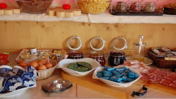 Lunch and dinner served, local cuisine