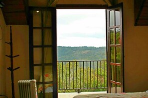 Seterika/papan seterika, Wi-fi percuma 