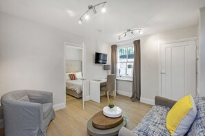 Luxury Apartment, 2 Bedrooms | Living room | 32-inch flat-screen TV with digital channels, TV - The Sussex Garden Apartment (London)