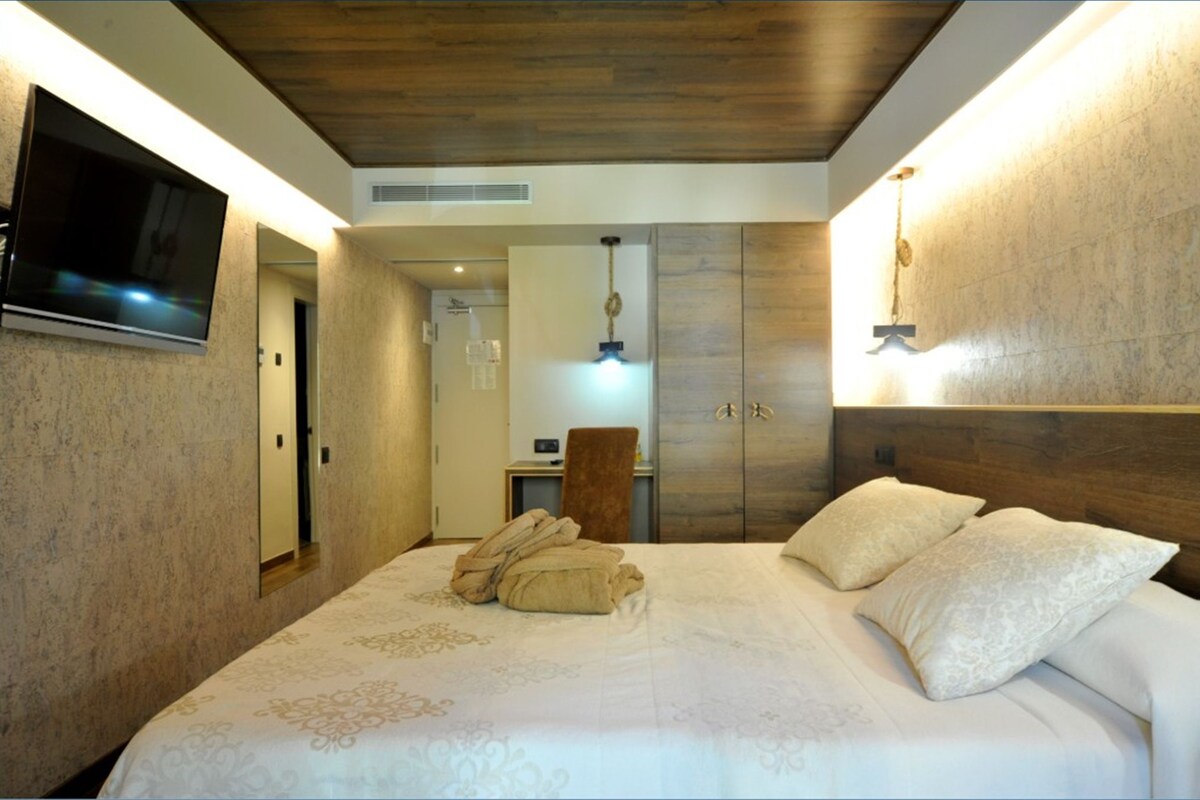 HABITACIÓN SUPERIOR