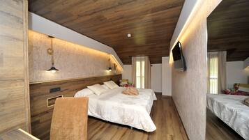 Habitació doble superior | Escriptori, cortines opaques, wifi gratuïta i roba de llit