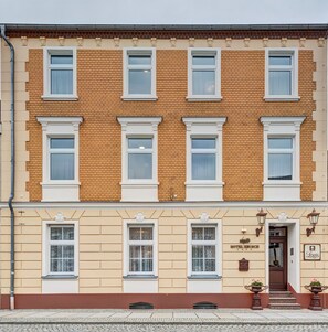 واجهة المنشأة