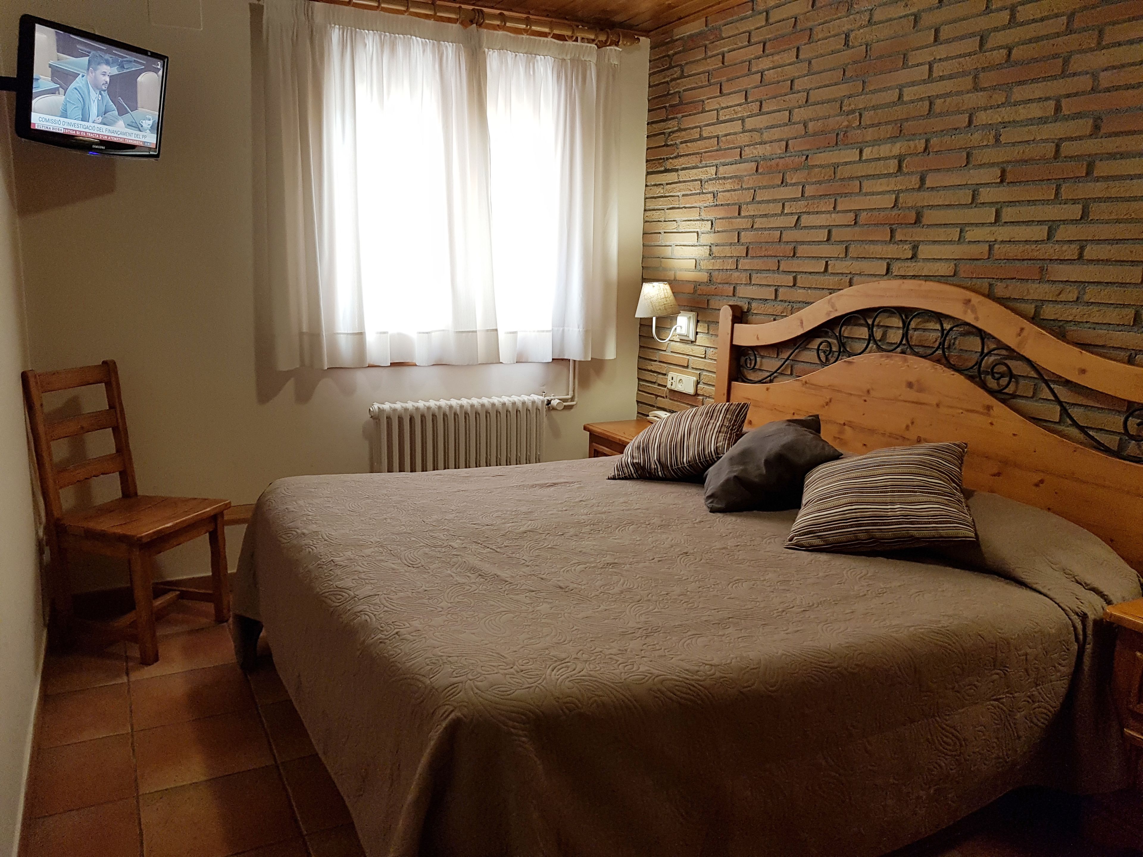 double room | individually decorated, individually furnished, cots/infant beds