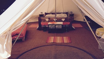 Minibar với thức uống miễn phí, truy cập Internet không dây (phụ phí)