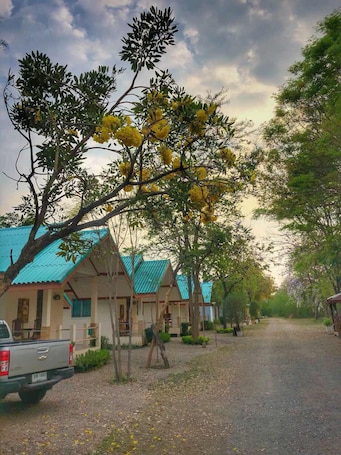 Front of property – evening/night. Mourakot Resort
