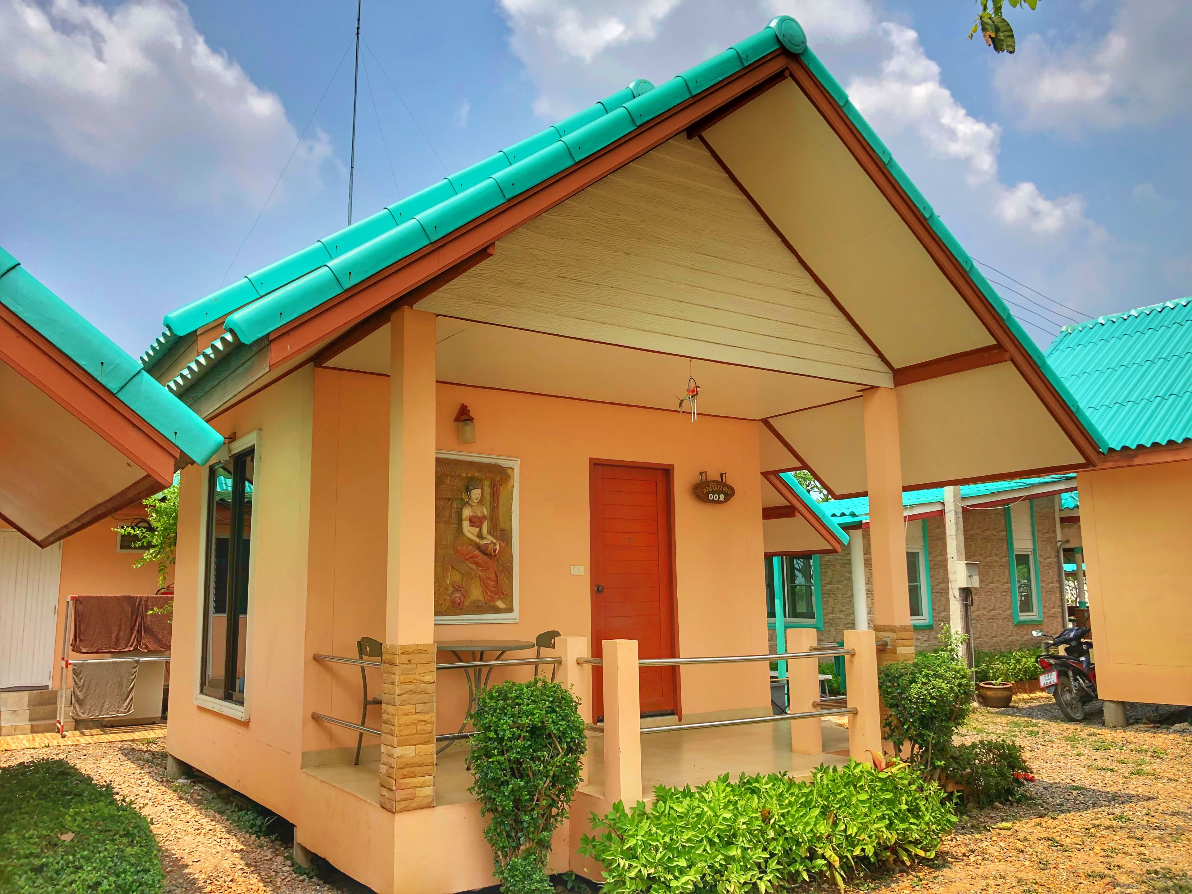 Twin Bungalow | Balcony