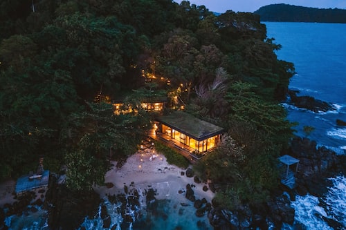 Villa (Beach Retreat)