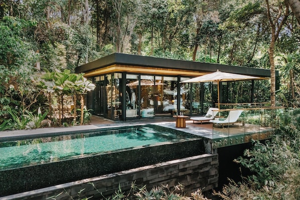 Ocean Pool Villa Suite