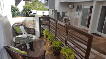 Villa, 2 habitaciones | Balcón