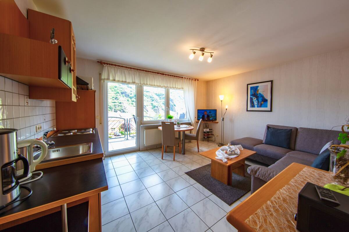 Holiday Apartment 3 Dornfelder | Living area