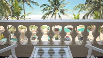 Chambre Deluxe Double ou avec lits jumeaux | Vue depuis le balcon