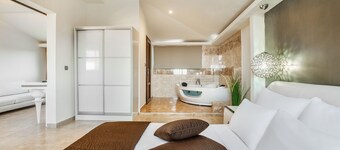 Philoxenia Spa Hotel