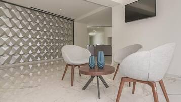 Parihoitohuone(ita), vartalohoitoja, vartalokääreitä