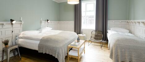 2 habitaciones, decoración personalizada y muebles diferentes