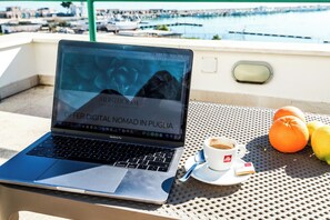 Triple Room, Sea View | Terrace/patio - Terrazza Diomede (Manfredonia)