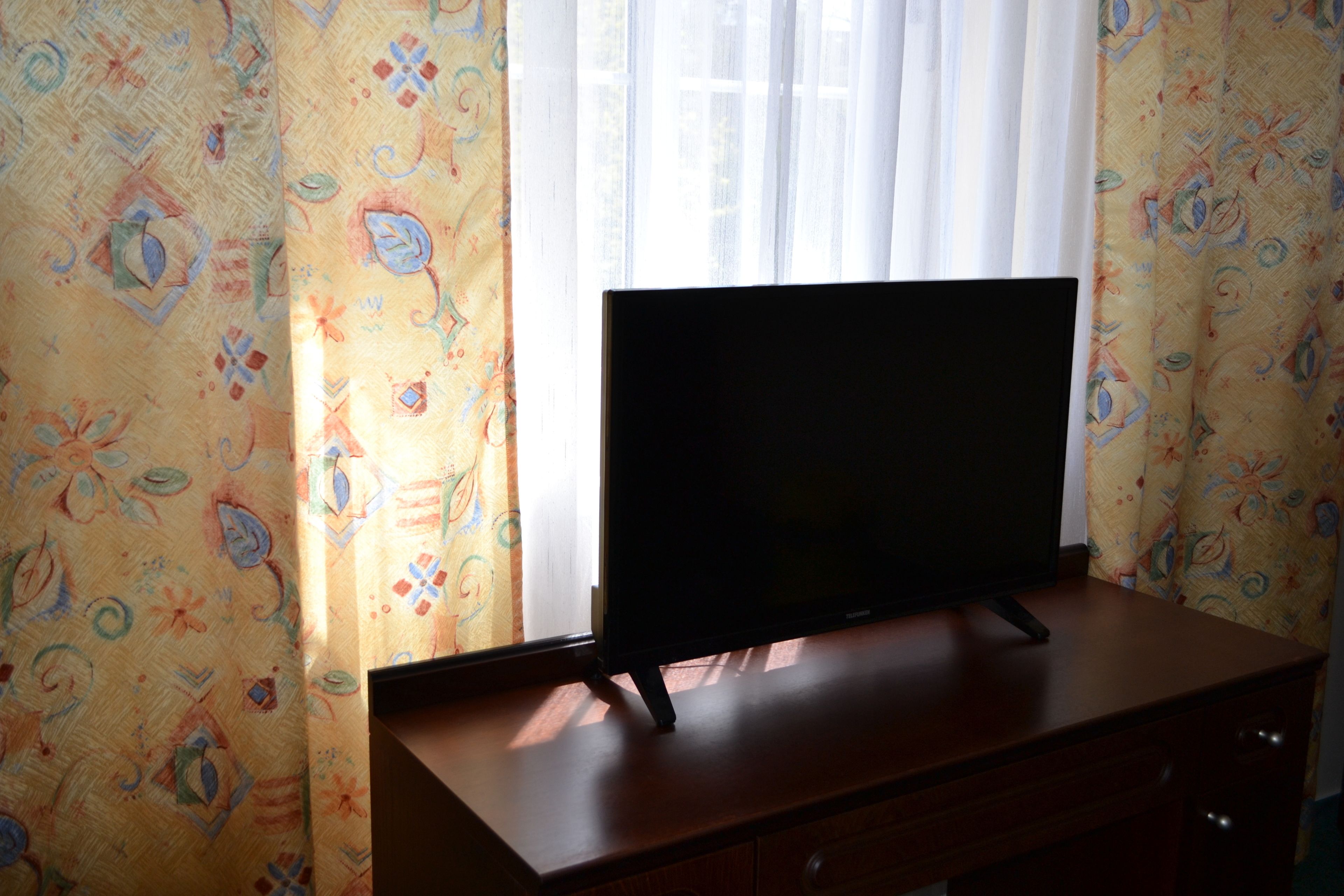 superior double room | hypo-allergenic bedding, minibar, in-room safe, desk