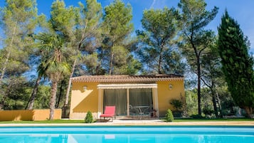 Deluxe Studio (Calanque) | Outdoor pool | Outdoor pool, open 10 AM to 7 PM, pool loungers