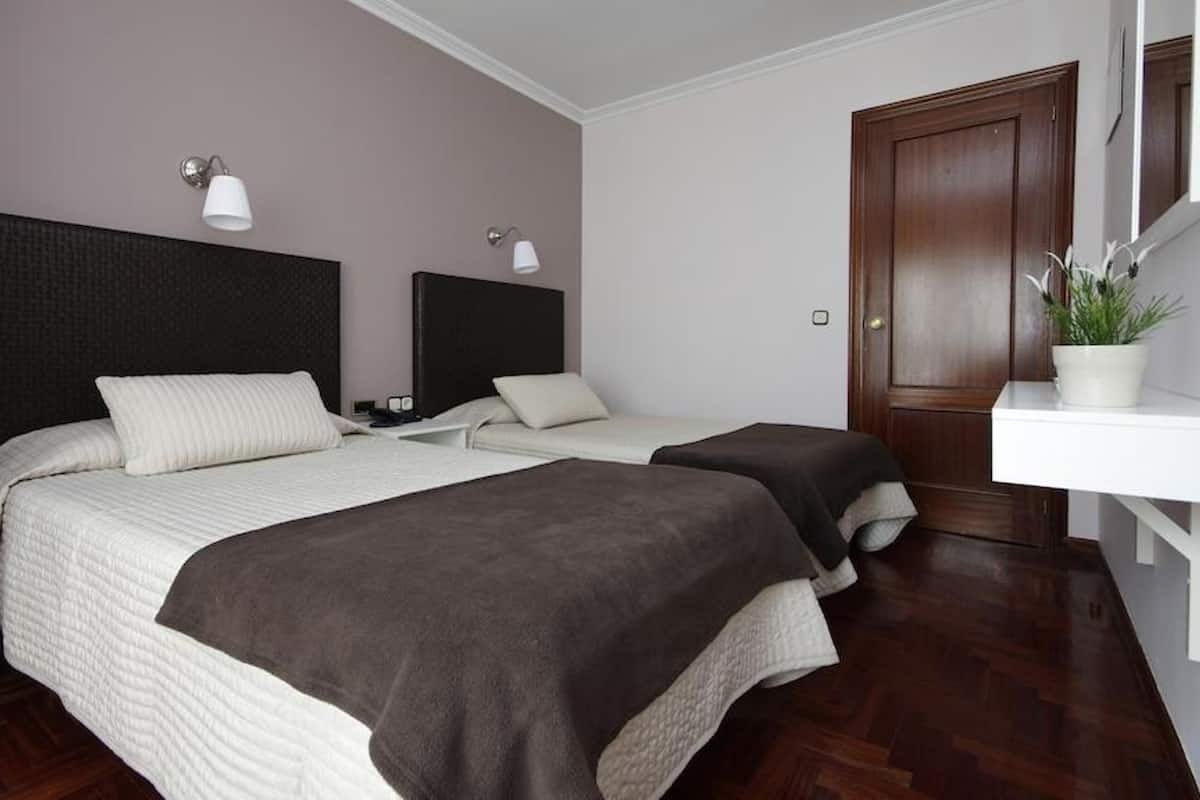 In-room safe, desk, free WiFi, bed sheets