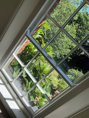 Basic Double Room | Iron/ironing board, cots/infant beds, free WiFi, bed sheets