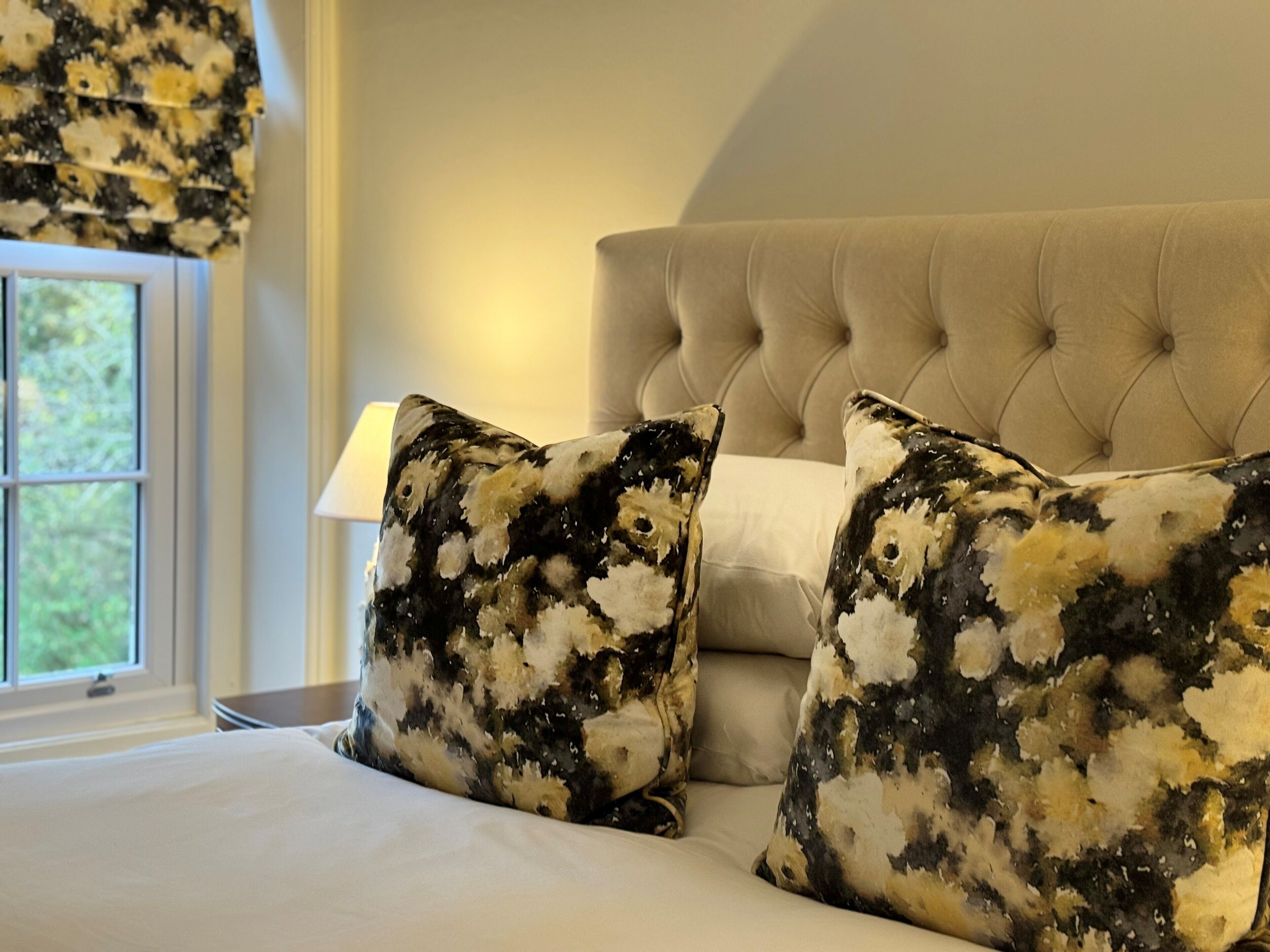 Luxury Double Room, 1 King Bed, Garden View | Iron/ironing board, cots/infant beds, free WiFi, bed sheets