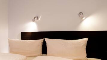 Basic Double Room | Premium bedding, in-room safe, desk, free WiFi