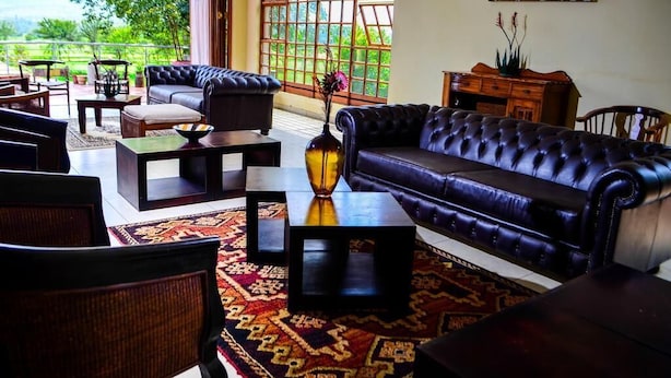 Lounge - Hibon Lodge (Magaliesberg)