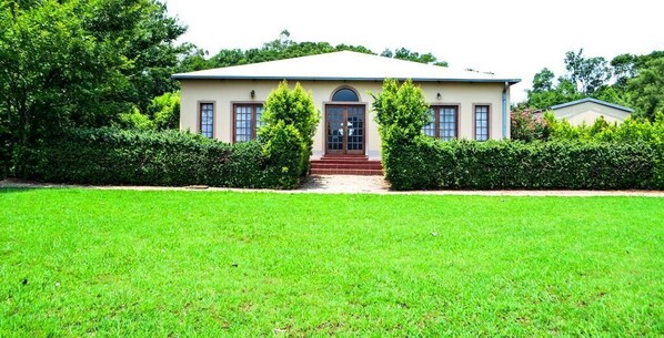 Exterior - Hibon Lodge (Magaliesberg)