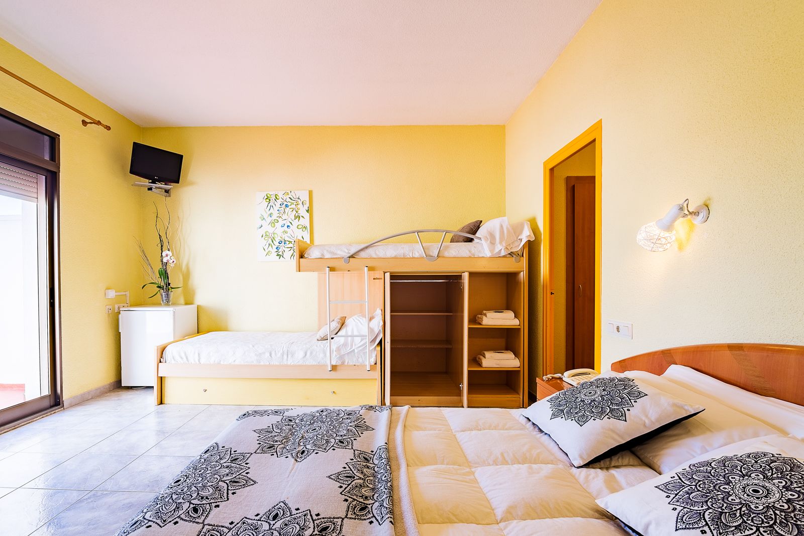 double room | memory-foam beds, in-room safe, desk, soundproofing